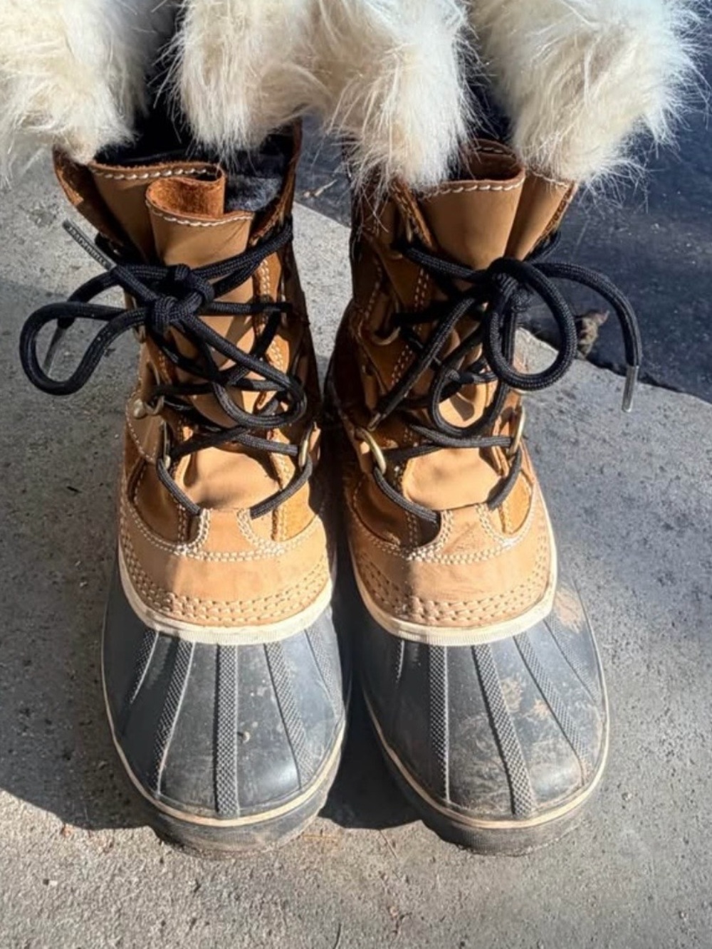 Women's Insulated Winter Lace-Up Boots - Tan and Black